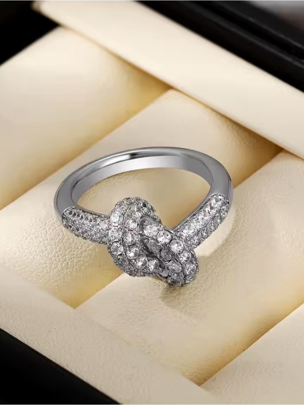 Knot Shape Rings Waterproof Inlaid Zircon Silver Ring